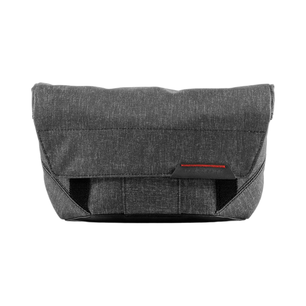 Peak Design Field Pouch v1 — Charcoal